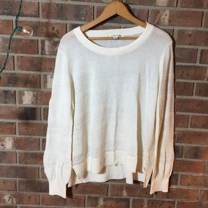 Outdoor brand adventure/cozy clothes